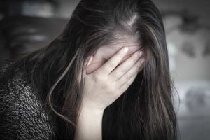 girl struggling with an amphetamine addiction in a outpatient amphetamine addiction treatment program