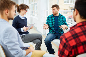 group session in Union Members Addiction Treatment